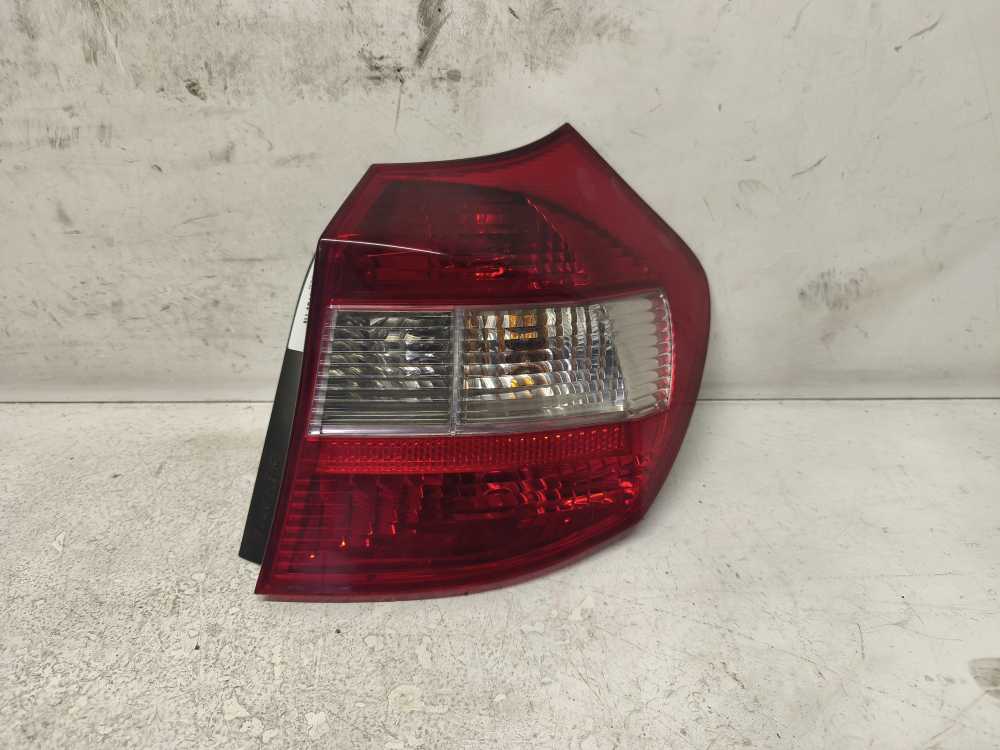 FEU ARRIERE DROIT BMW SERIE 1 - Vue 1